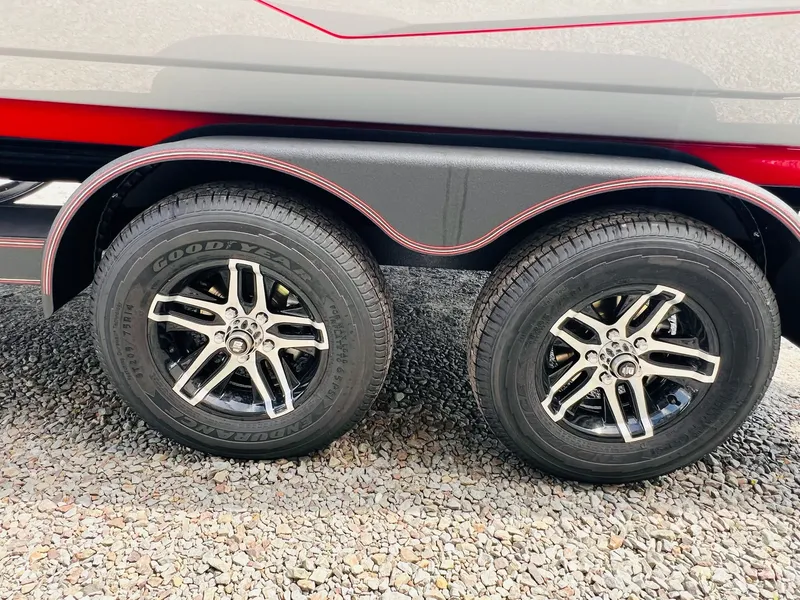 Slide: The Image of Skeeter ZXR20 2025 - 25