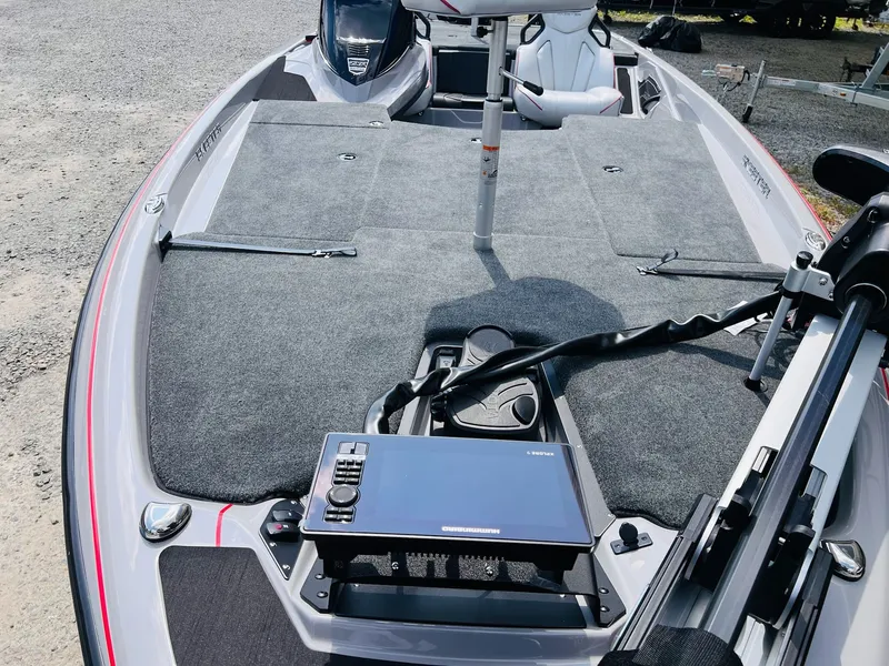 Slide: The Image of Skeeter ZXR20 2025 - 3