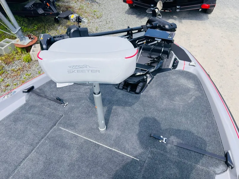 Slide: The Image of Skeeter ZXR20 2025 - 32