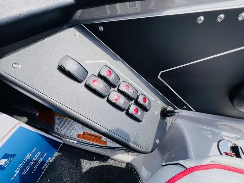 Slide: The Image of Skeeter ZXR20 2025 - 36