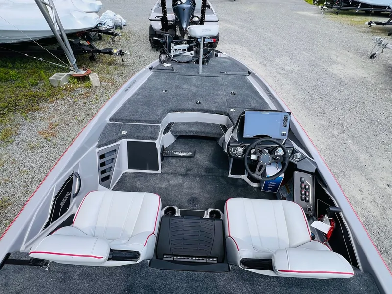 Slide: The Image of Skeeter ZXR20 2025 - 6