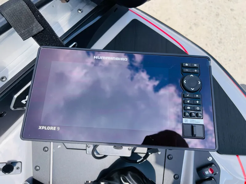 Slide: The Image of Skeeter ZXR20 2025 - 9