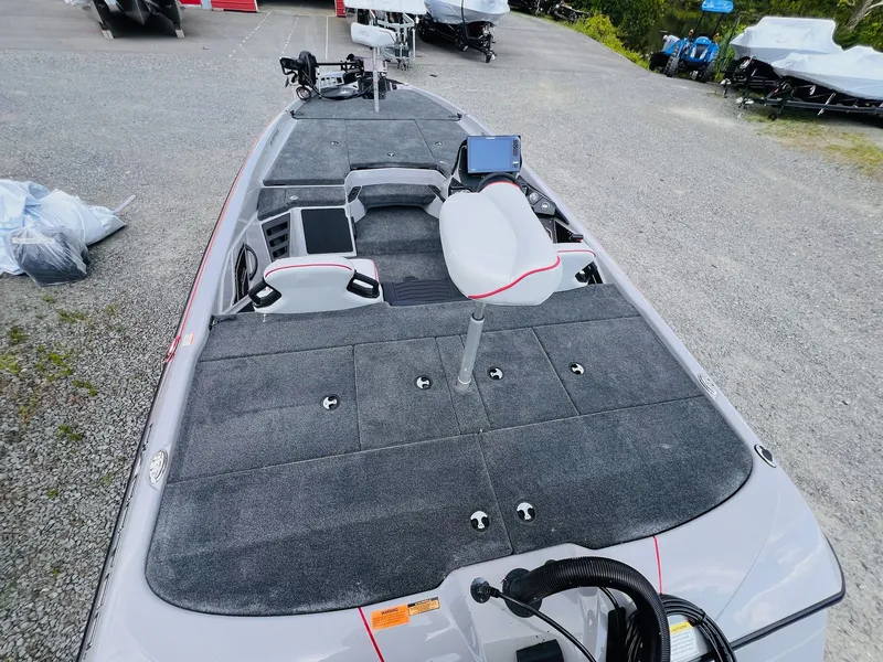 Slide: The Image of Skeeter ZXR21 2025 - 19