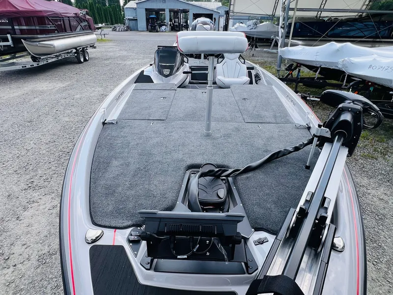 Slide: The Image of Skeeter ZXR21 2025 - 22