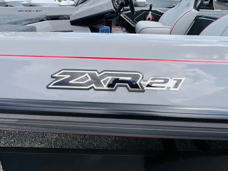 Slide: The Image of Skeeter ZXR21 2025 - 23