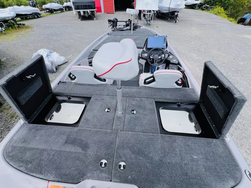 Slide: The Image of Skeeter ZXR21 2025 - 4