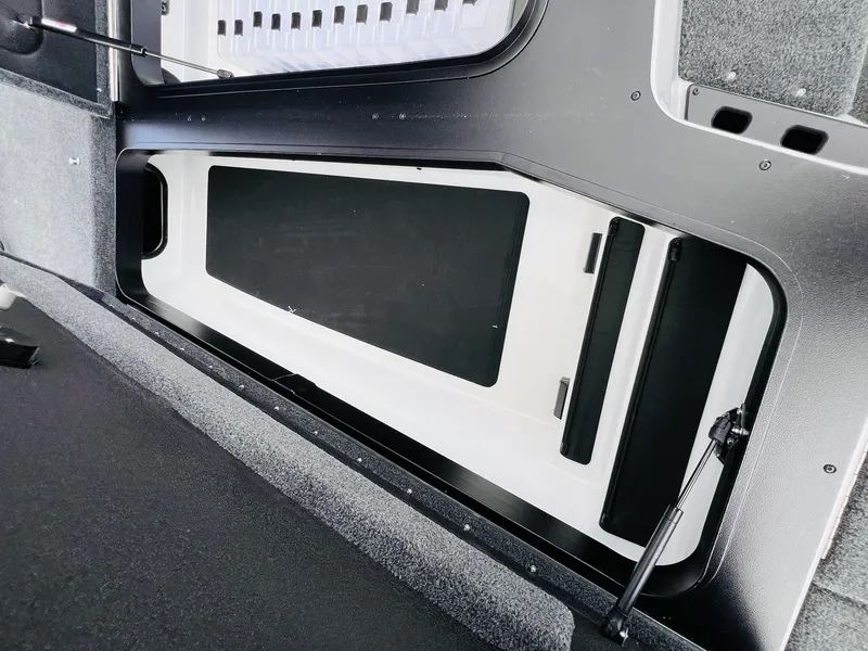 Slide: The Image of Skeeter ZXR21 2025 - 6