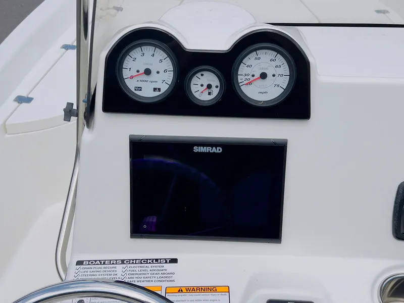 Slide: The Image of NauticStar 2140 Sport SB 2017 - 29