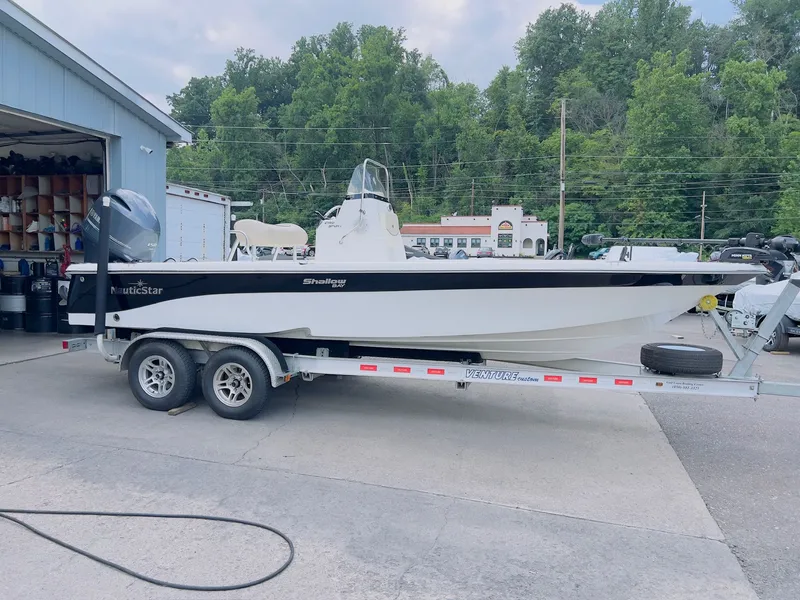 Slide: The Image of NauticStar 2140 Sport SB 2017 - 37