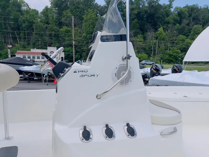 Slide: The Image of NauticStar 2140 Sport SB 2017 - 39