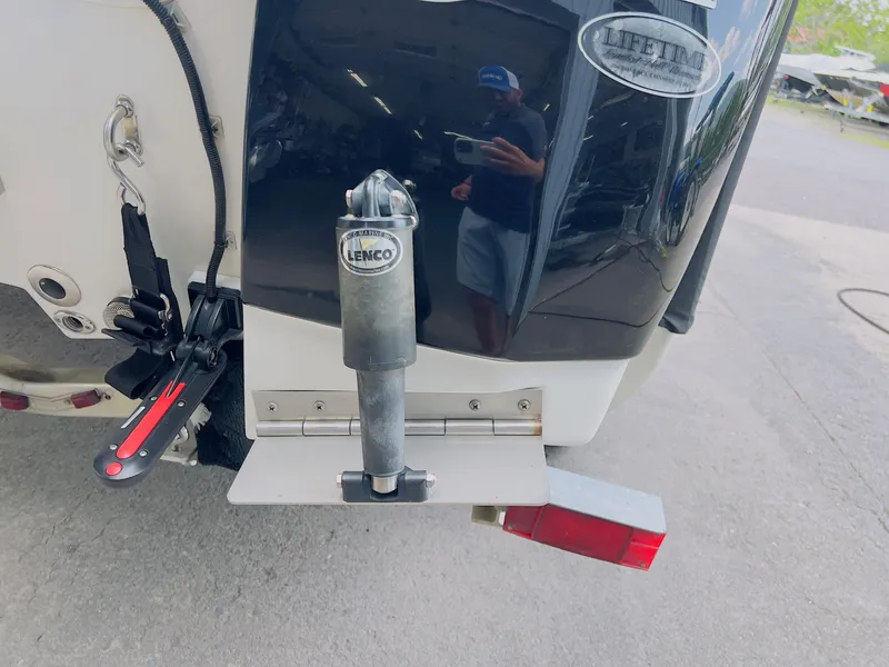 Slide: The Image of NauticStar 2140 Sport SB 2017 - 40