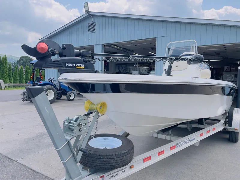 Slide: The Image of NauticStar 2140 Sport SB 2017 - 50