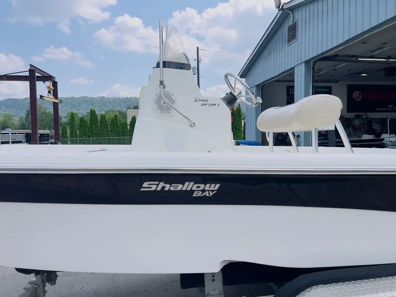 Slide: The Image of NauticStar 2140 Sport SB 2017 - 9