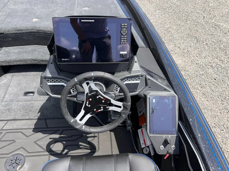 Slide: The Image of Skeeter FXR20 Limited 2025 - 41