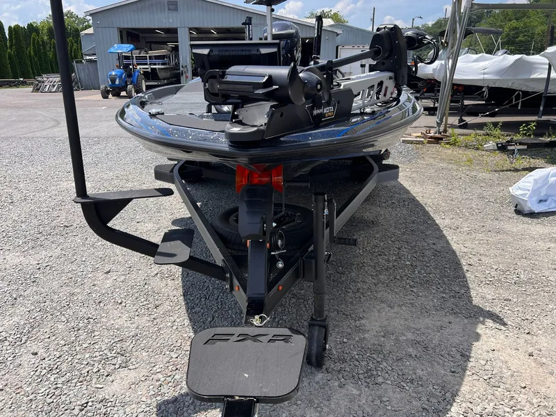 Slide: The Image of Skeeter FXR20 Limited 2025 - 43