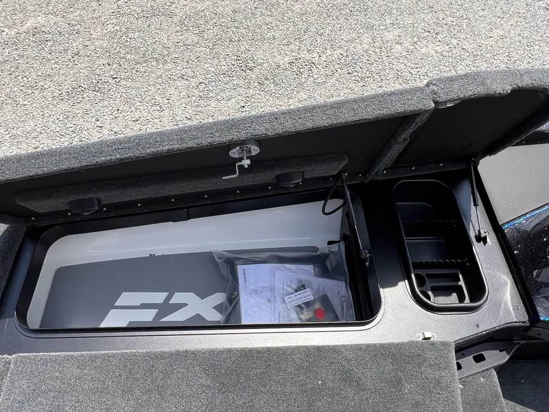 Slide: The Image of Skeeter FXR20 Limited 2025 - 48