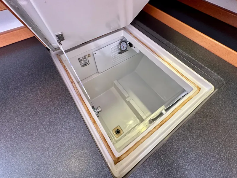 Slide: The Image of Beneteau Sense 43 2012 - 55