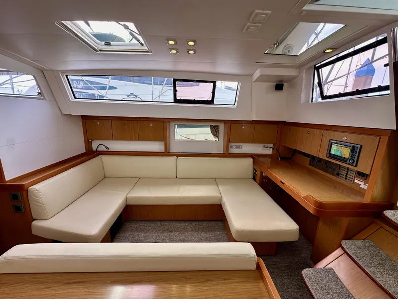 Slide: The Image of Beneteau Sense 43 2012 - 59