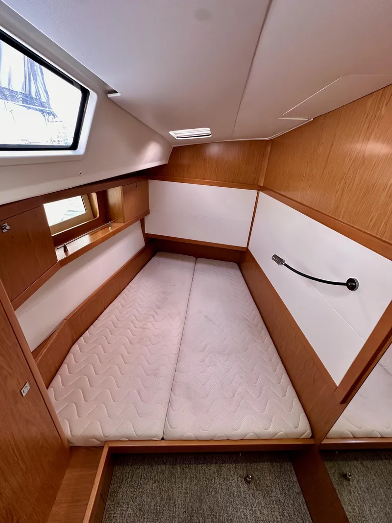 Slide: The Image of Beneteau Sense 43 2012 - 69