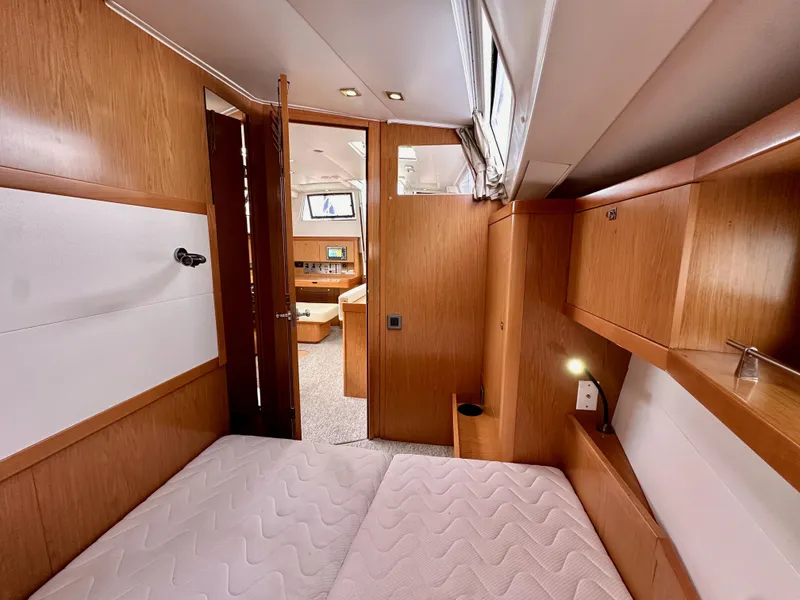 Slide: The Image of Beneteau Sense 43 2012 - 71