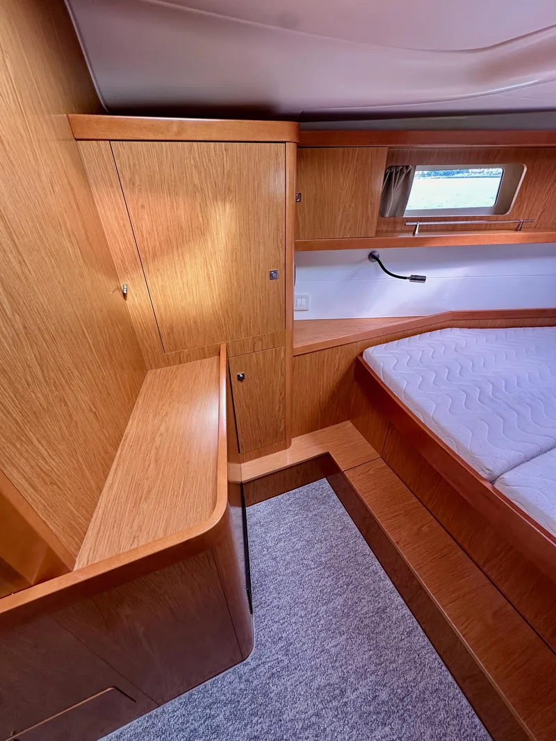 Slide: The Image of Beneteau Sense 43 2012 - 78