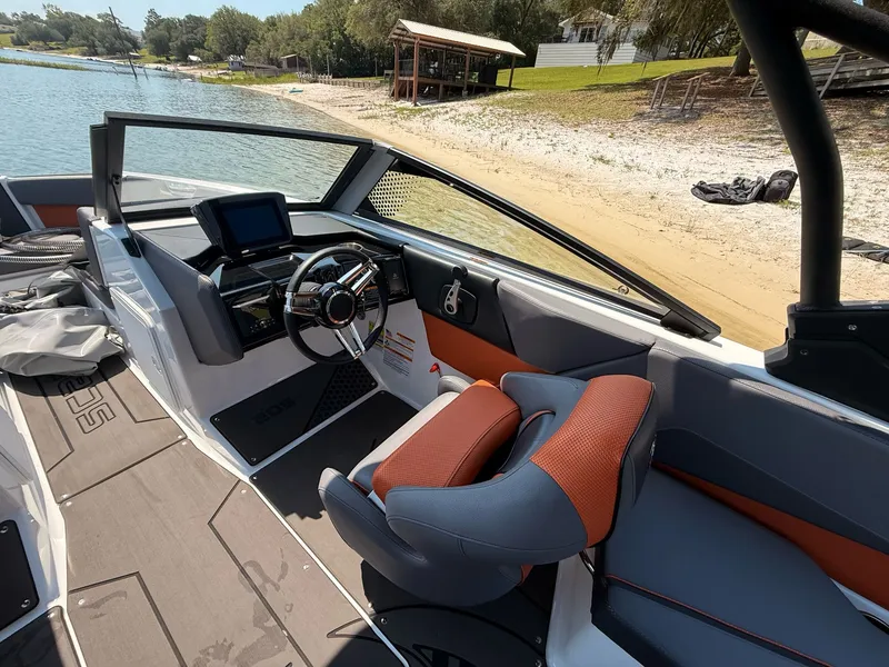 Slide: The Image of Scarab 210 LX Wake 2026 - 32