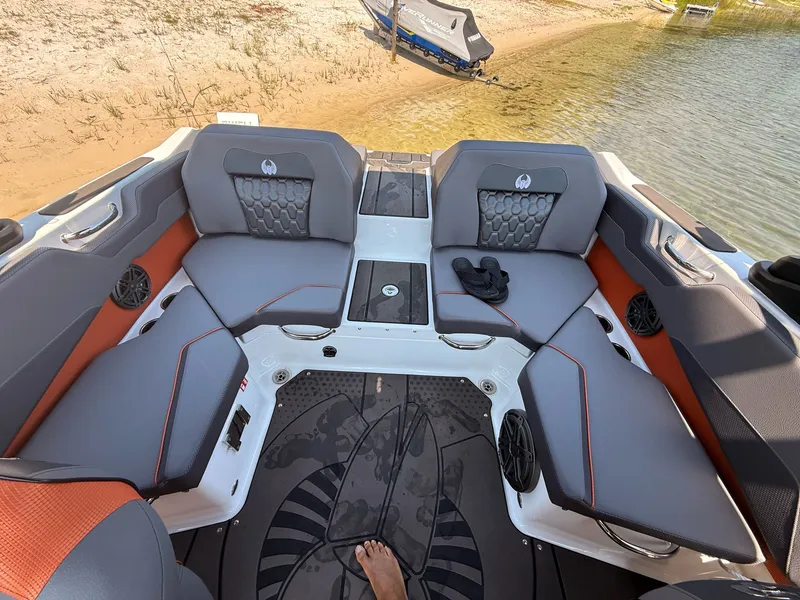 Slide: The Image of Scarab 210 LX Wake 2026 - 33