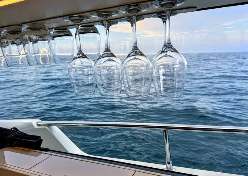 Slide: The Image of Absolute 48 Navetta 2021 - 19