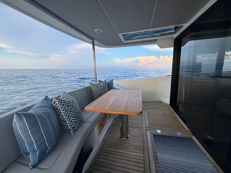 Slide: The Image of Absolute 48 Navetta 2021 - 3