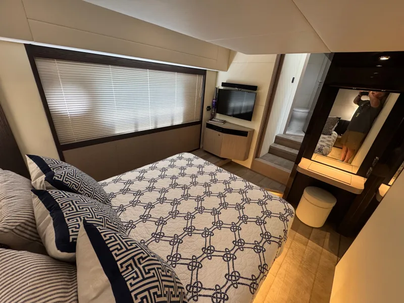 Slide: The Image of Absolute 48 Navetta 2021 - 35