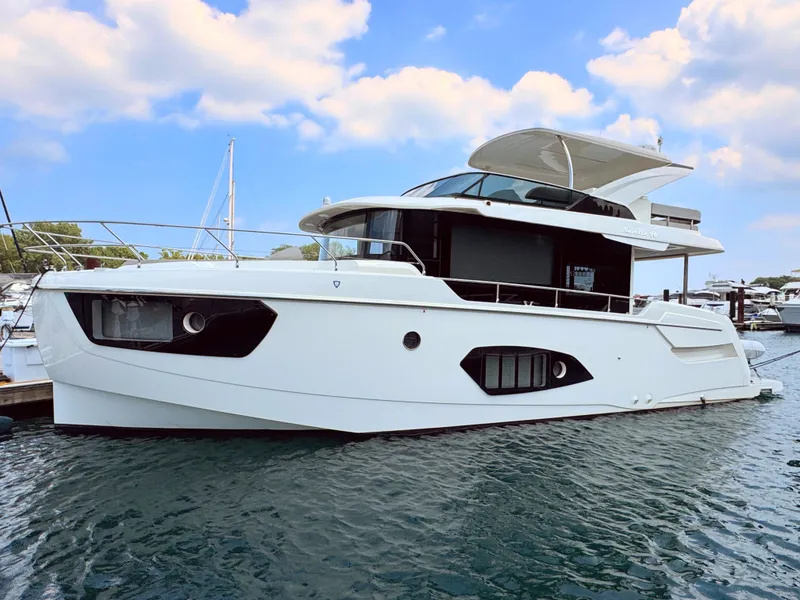 Slide: The Image of Absolute 48 Navetta 2021 - 47