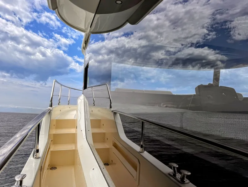 Slide: The Image of Absolute 48 Navetta 2021 - 49