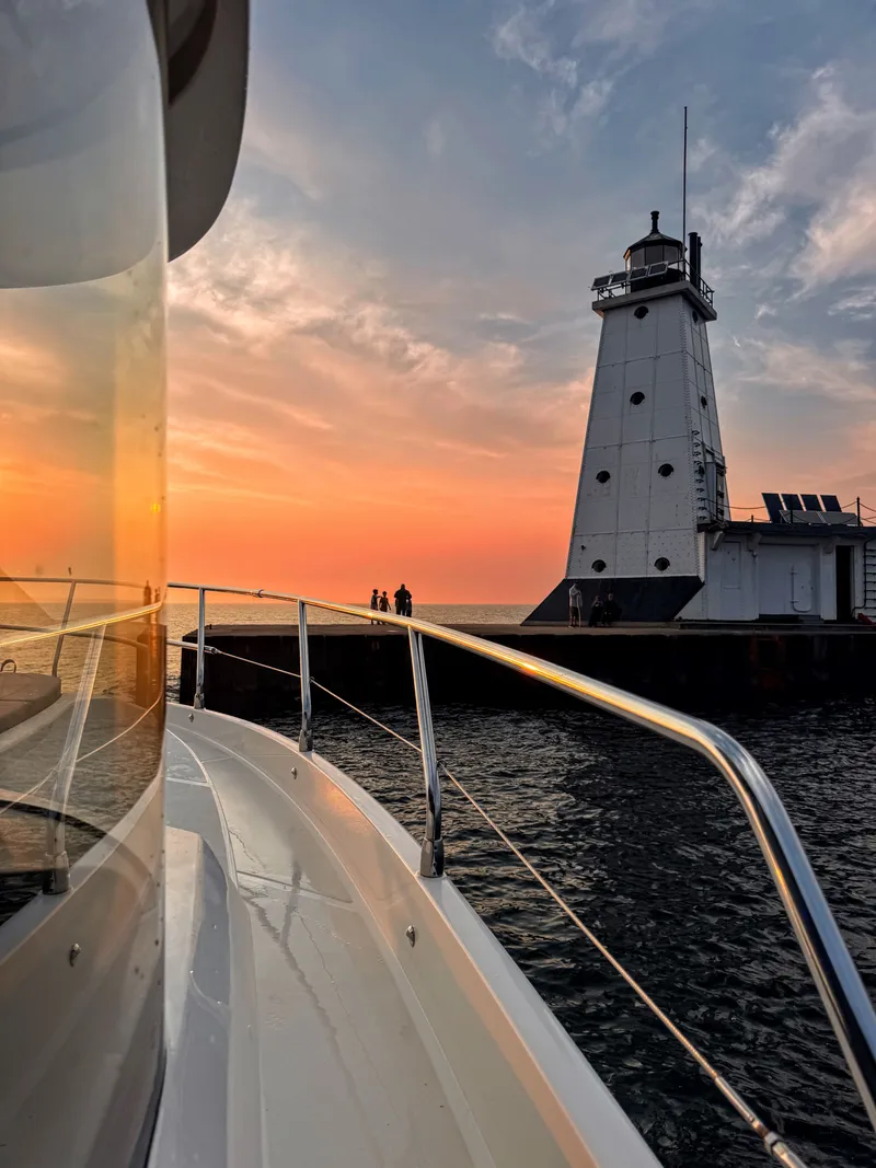 Slide: The Image of Absolute 48 Navetta 2021 - 52