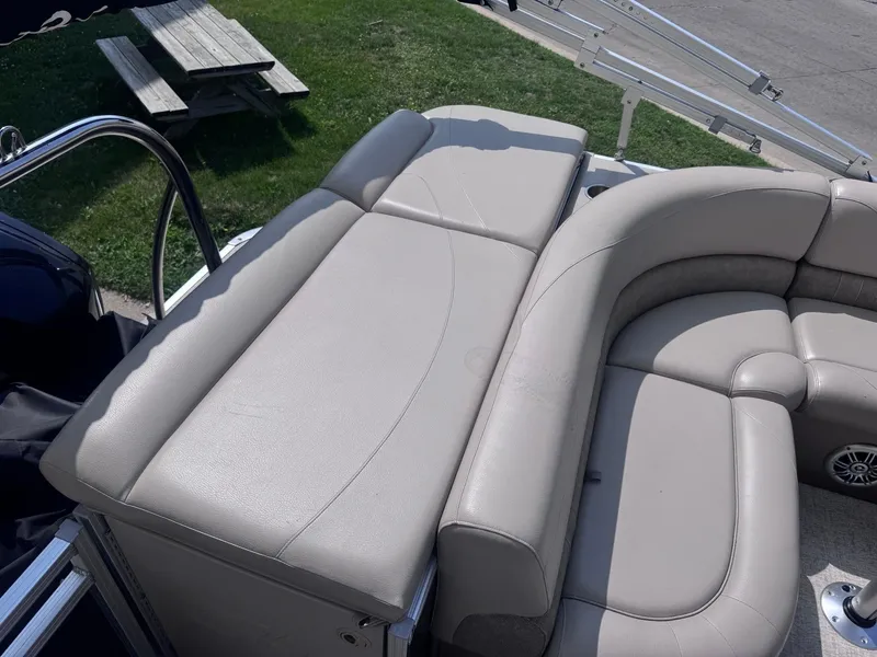 Slide: The Image of Avalon LSZ 2285 CR 2020 - 14