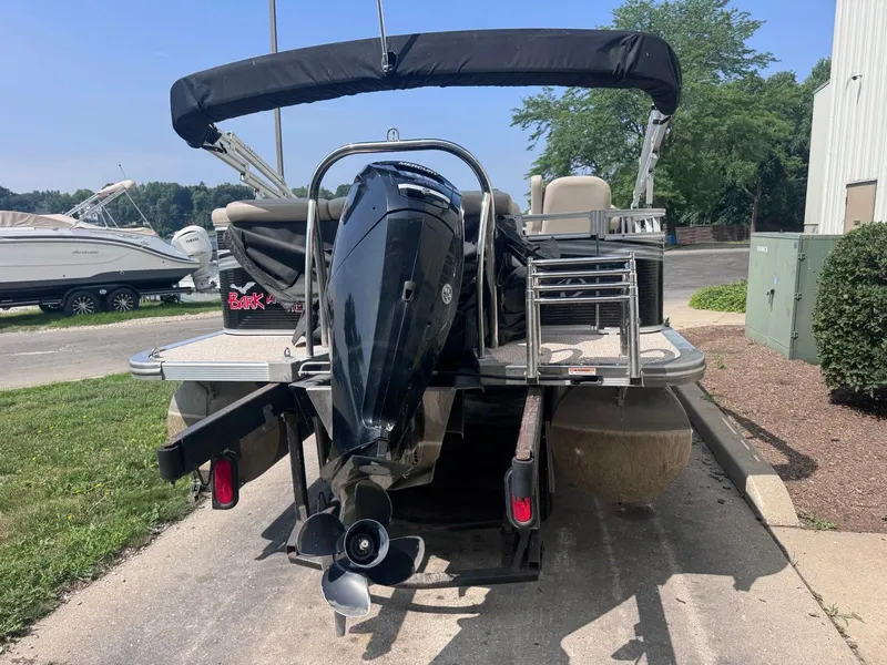 Slide: The Image of Avalon LSZ 2285 CR 2020 - 17