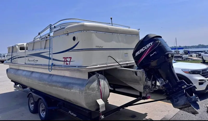 Slide: The Image of Fisher Freedon 220 DLX 2008 - 2