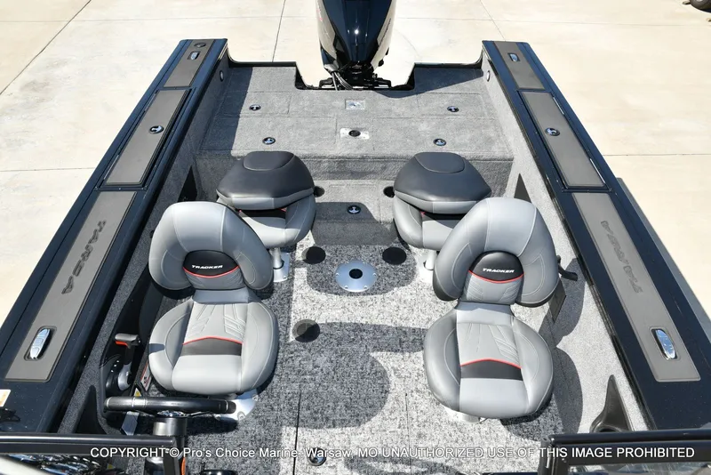 Slide: The Image of Tracker Targa V-18 WT 2026 - 13