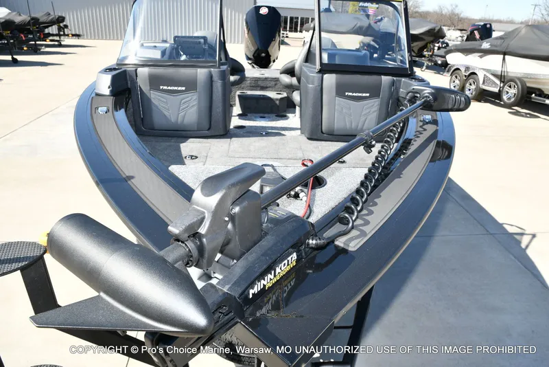 Slide: The Image of Tracker Targa V-18 WT 2026 - 28