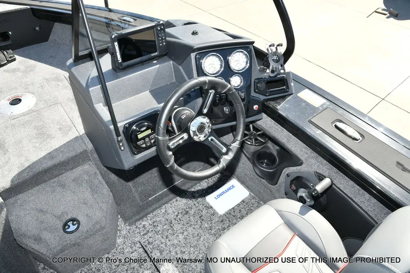 Slide: The Image of Tracker Targa V-18 WT 2026 - 39