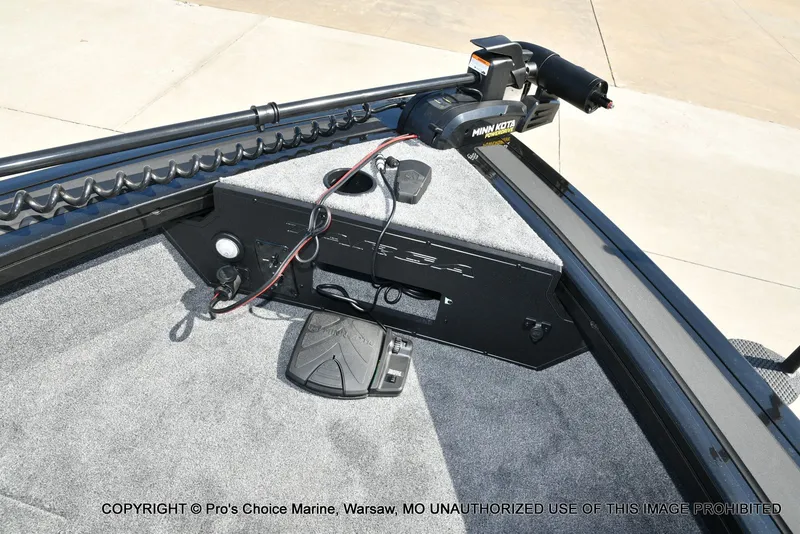 Slide: The Image of Tracker Targa V-18 WT 2026 - 60