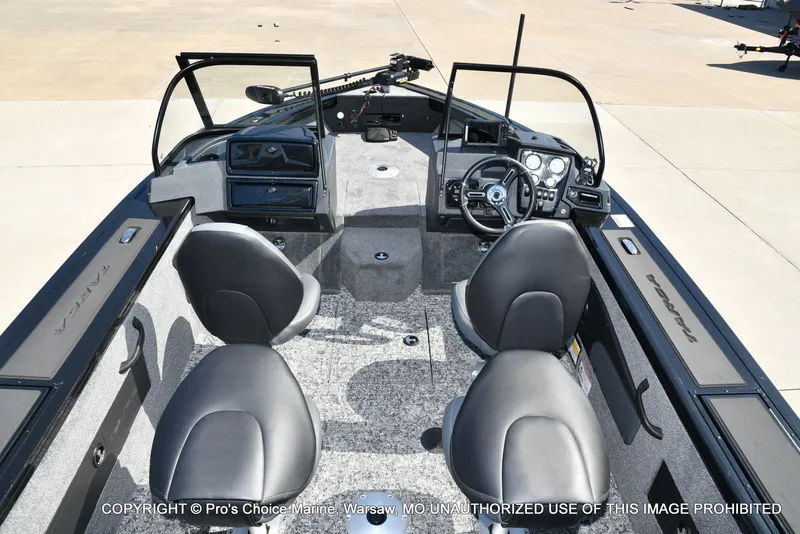 Slide: The Image of Tracker Targa V-18 WT 2026 - 7