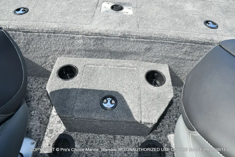 Slide: The Image of Tracker Targa V-18 WT 2026 - 74