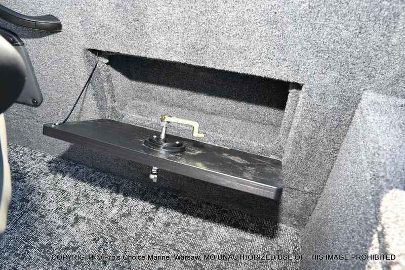 Slide: The Image of Tracker Targa V-18 WT 2026 - 77