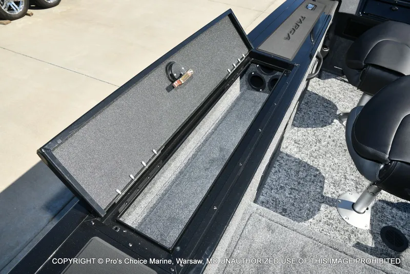 Slide: The Image of Tracker Targa V-18 WT 2026 - 89