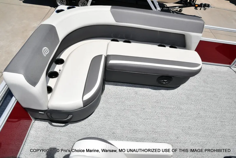 Slide: The Image of Sun Tracker Bass Buggy 16 XL Select 2026 - 11