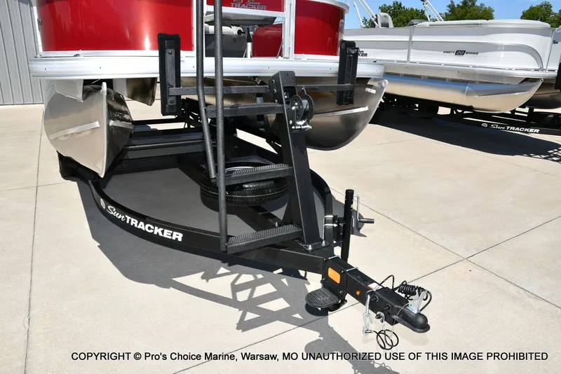 Slide: The Image of Sun Tracker Bass Buggy 16 XL Select 2026 - 21