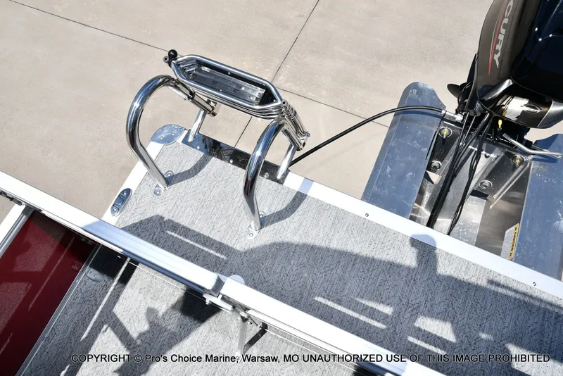 Slide: The Image of Sun Tracker Bass Buggy 16 XL Select 2026 - 40