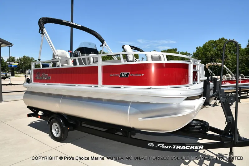 Slide: The Image of Sun Tracker Bass Buggy 16 XL Select 2026 - 51