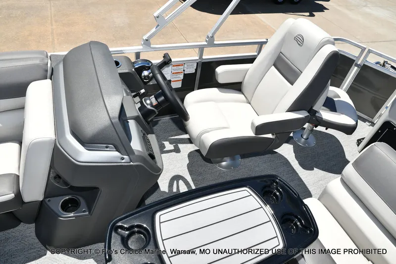 Slide: The Image of Sun Tracker Fishin' Barge 20 DLX 2026 - 11