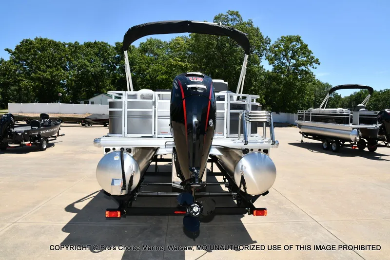 Slide: The Image of Sun Tracker Fishin' Barge 20 DLX 2026 - 16